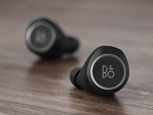 Bang & Olufsen Beoplay E8 2.0 True Wireless Earphones Charging 2